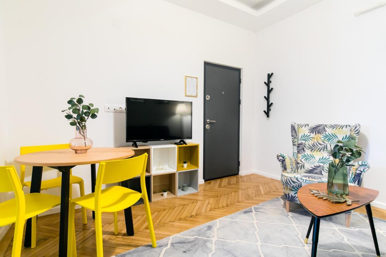 Heart Of The City - Cozy Apartments In Prime Location Bukarest Exterior foto