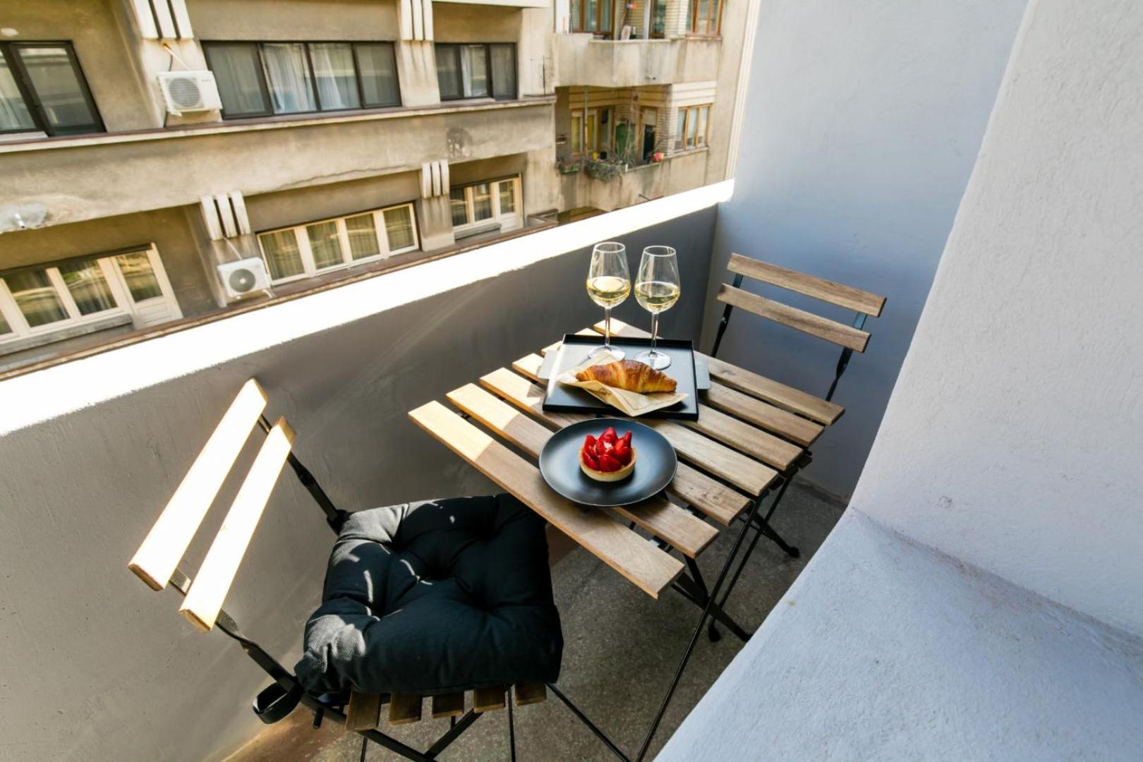Heart Of The City - Cozy Apartments In Prime Location Bukarest Exterior foto